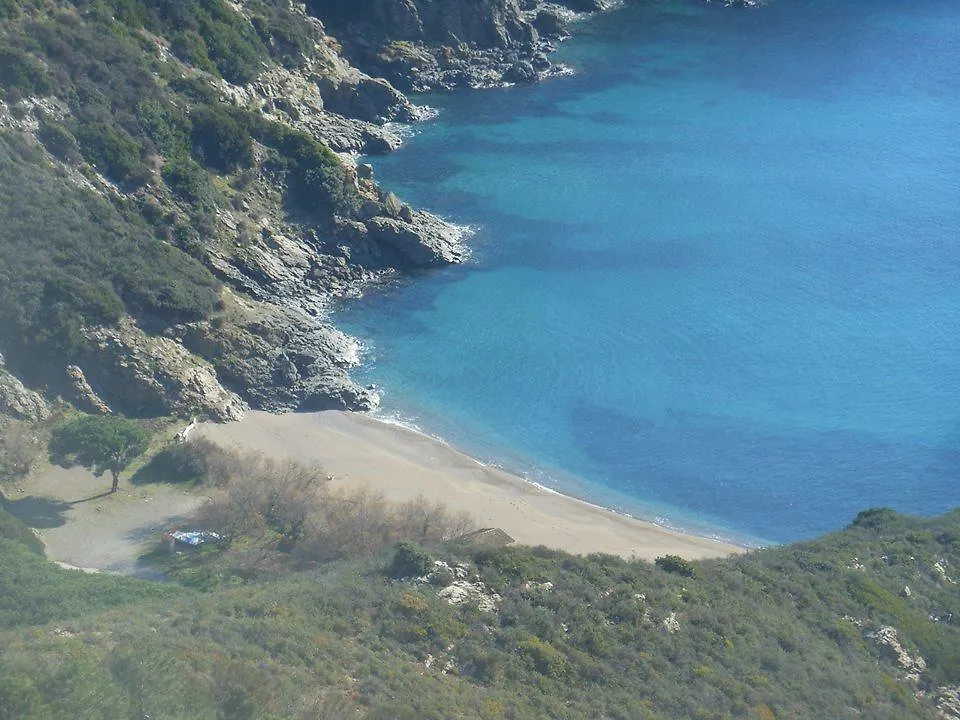 Apartment Residence La Colombaia 1. 5/6 Beds Porto Azzurro