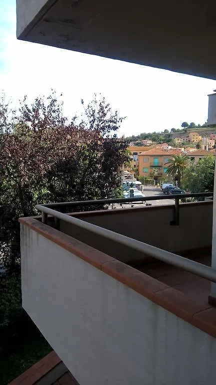 Residence La Colombaia 1. 5/6 Beds Porto Azzurro Apartment